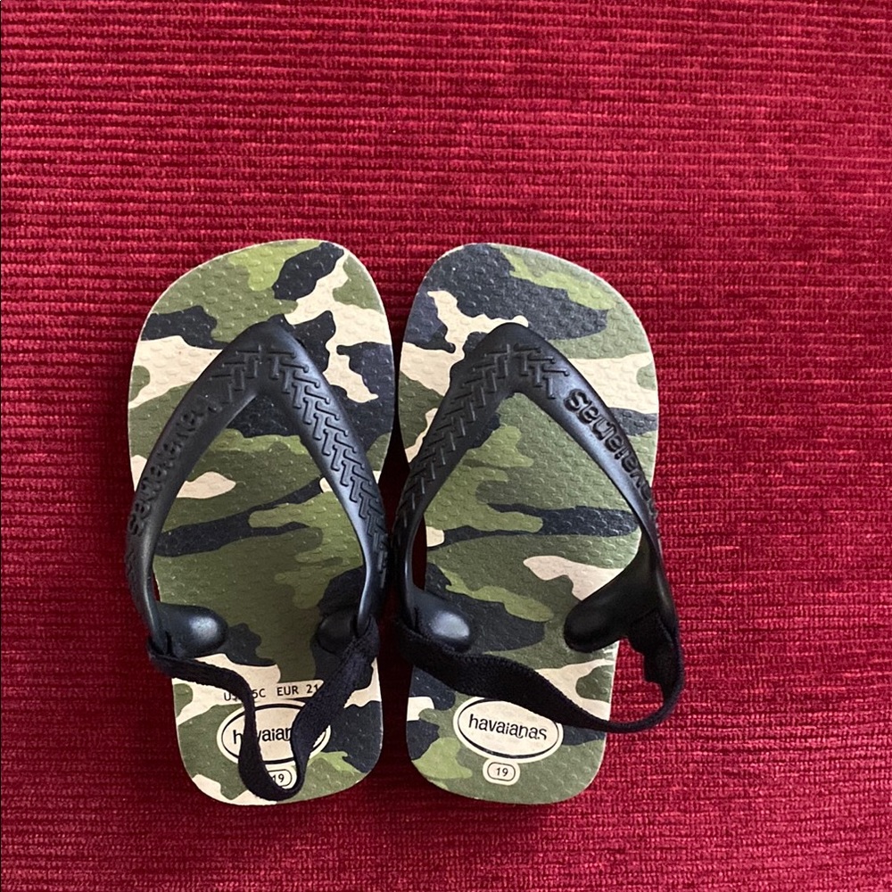 Havaianas Kids Camouflage Flip Flops - Green and Black